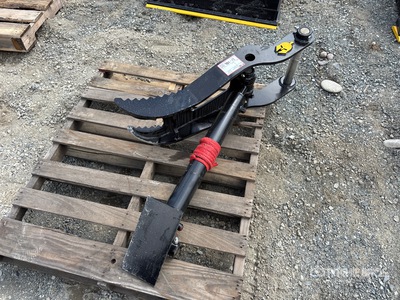 Dynamic Entities 27 in Hydraulic Excavator Thumb (Unused)
