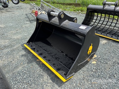Dynamic Entities 60 in Q/C Cleanup Excavator Bucket (Unused)