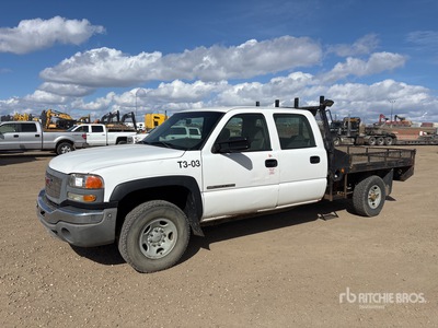 2003 GMC 2500 HD Flatbed Truck