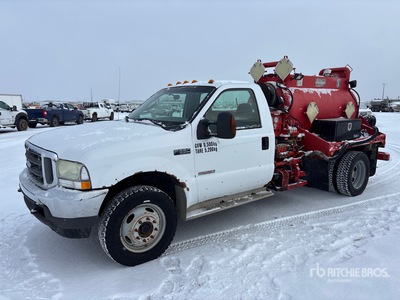 2004 Ford F-550 4x4 شاحنة ضغط