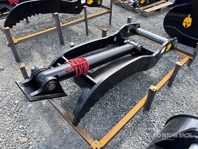 Dynamic Entities 52 in Hydraulic Excavator Thumb (Unused)