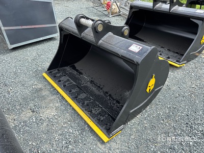 Dynamic Entities 60 in Q/C Cleanup Excavator Bucket (Unused)