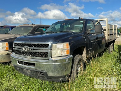 2011 Chevrolet Silverado 2500HD 4x2 Crew Cab Flatbed Truck