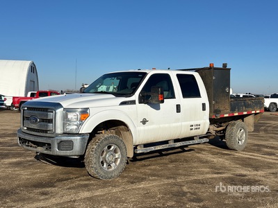 2015 Ford F-350 XLT 4x4 Crew Cab Flatbed Truck
