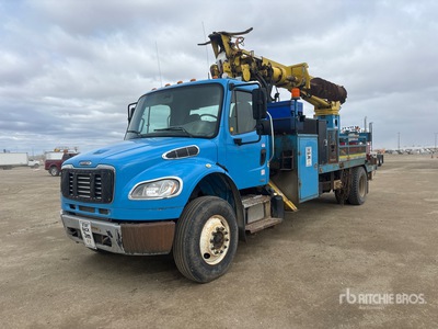 2011 Terex Commander C4045 on 2012 Freightliner M2 106 4x2 Camion excavadora