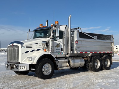 2015 Kenworth T800 6x4 T/A Dump Truck