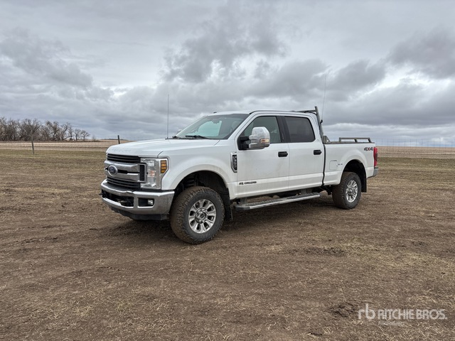 2019 Ford F-350 2019 Ford F-350 4X4 Crew Cab Pickup