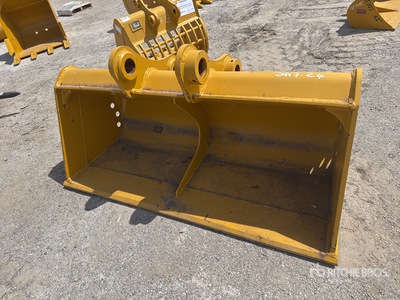 Teran BKT32072CLN 72 in 0.86 cyd Cleanup Excavator Bucket - Fits Cat 320 (Unused)