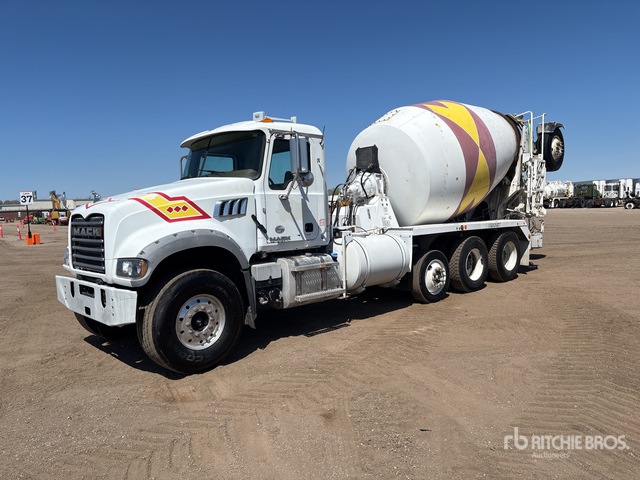 2017 Mack GU713 10x4 Mixer Truck
