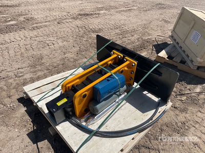 2026 TOFT TOFT680 25 in Skid Steer Breaker (Unused)