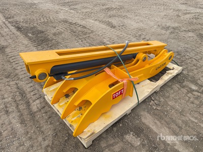 2026 TOFT TOFT08T 32 in Excavator Thumb (Unused)