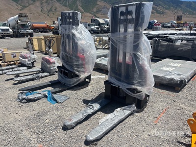 2026 STARVOX CDD-3M 3300 lb Electric Stacker (Unused)
