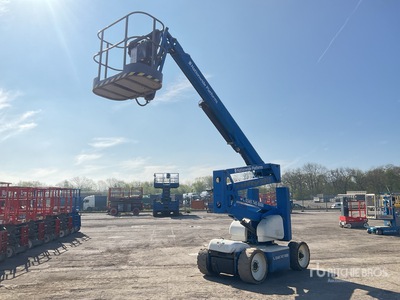 2011 Nifty-Lift HR15NDE 2WD Articulating Boom Lift