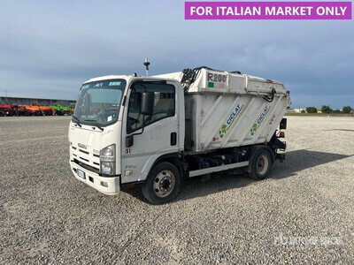 2015 Isuzu N2R 85D Waste Collection Truck