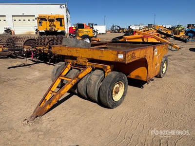 WRT PT13 10 ft x 7 ft Tow-Behind Wobbly Packer