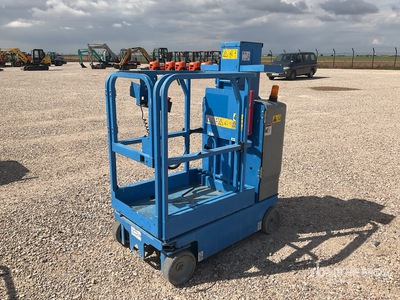 2014 Genie GRC-12 Vertical Mast Lift (Inoperable)