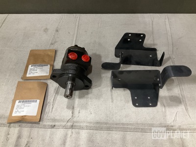 (1) Hydraulic Motor, (73) Machine Bolts & Assorted Items