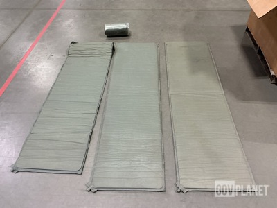 (94) Self-Inflating Sleeping Mats
