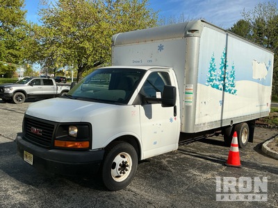 2012 GMC 3500 Savana 4x2 Van Truck