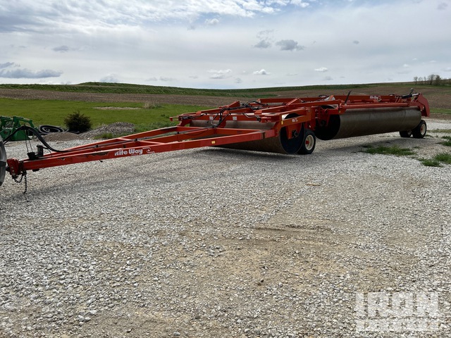2011 Riteway FFS 43 ft Land Roller