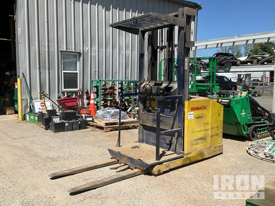 Komatsu MPF15 3000 lb منتقي الطلبات