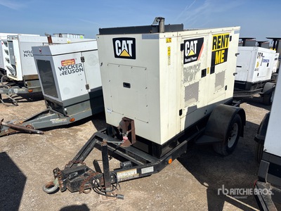 2012 Cat XQ30-8 27 kW Mobile Generator Set