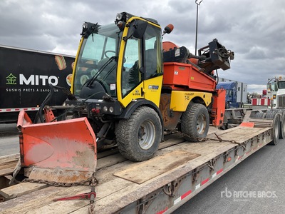 2015 Holder C992 Municipal Tractor