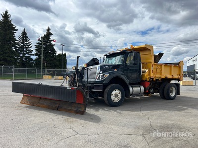 2009 International 7600 4x2 Snow Plow Truck