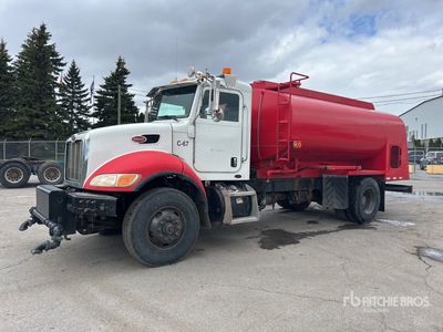 2008 Peterbilt 340 4x2 Camion cisterna de agua