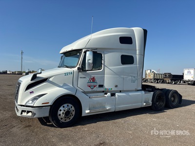2023 Volvo VNL760 6x4 Cabeza Tractora Cabina Dormitorio