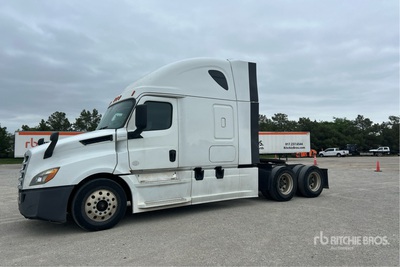 2018 Freightliner Cascadia 126 6x4 T/A Slaapcabine Trekker