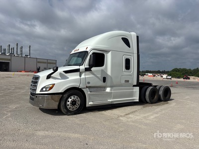 2019 Freightliner Cascadia 126 T/A Sleeper Truck Tractor