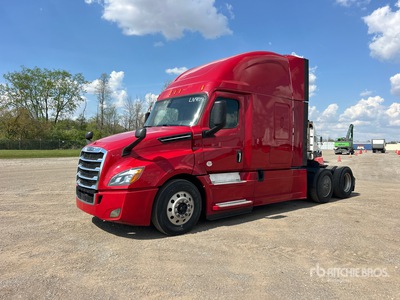 2020 Freightliner Cascadia 126 6x4 T/A Slaapcabine Trekker