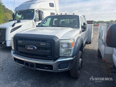 2015 Ford F-450 4x4 Utility Truck (Inoperable)
