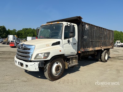 2015 Hino 338 4x2 Debris/Refuse Truck