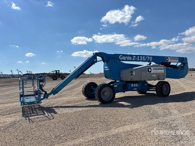 2012 Genie Z-135 4WD Diesel Plataforma Elevadora Articulada