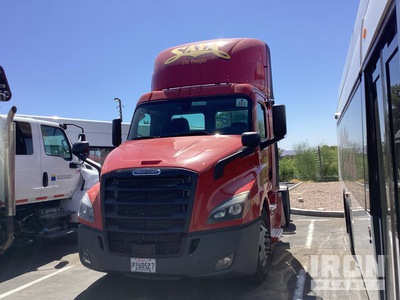 2020 Freightliner Cascadia 116 4x2 S/A Day Cab Truck Tractor (Inoperable)