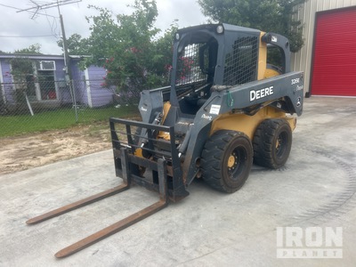 2014 John Deere 326E Skid Steer Loader