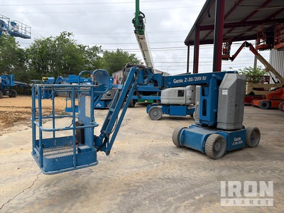 2014 Genie Z-30/20N RJ 2WD Electric Articulating Boom Lift