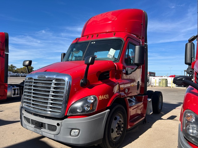 2018 Freightliner Cascadia 113 4x2 S/A Day Cab Truck Tractor (Inoperable)