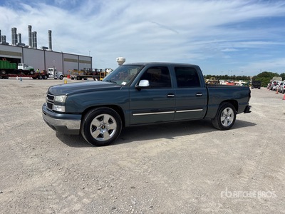 2006 Chevrolet Silverado 1500 LS 4x2 Crew Cab Pickup