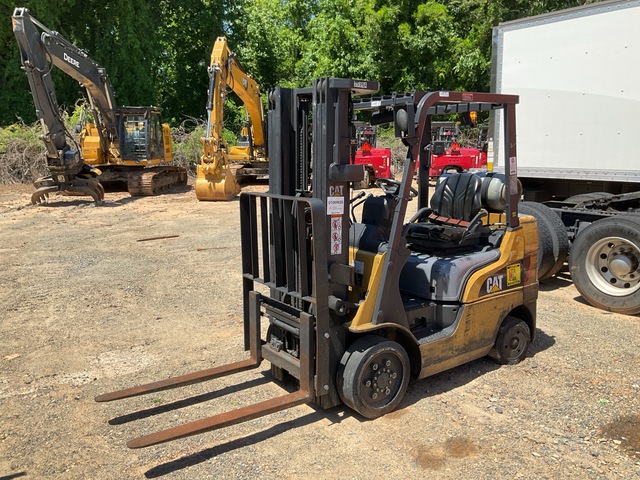 2020 Cat 2C5000 4750 lb Cushion Tire Forklift