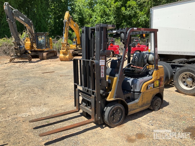 2020 Cat 2C5000 4750 lb Cushion Tire Forklift