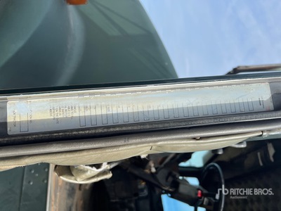 2000 Kenworth T800 6x4 Day Cab Truck Tractor