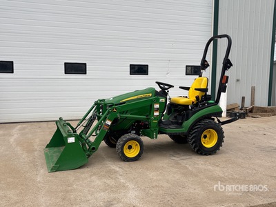 John Deere 1025R 4WD utiliteit Tractor