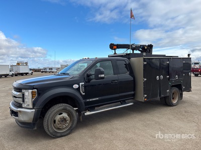 2018 Ford F-550 XLT 4x4 Extended Cab Service Truck