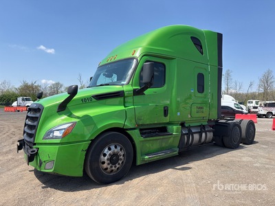 2020 Freightliner Cascadia 126 6x4 T/A Sleeper Truck Tractor