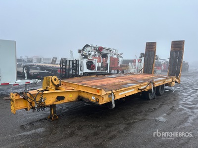 1987 JCTR DOW 26 ft T/A Equipment Trailer