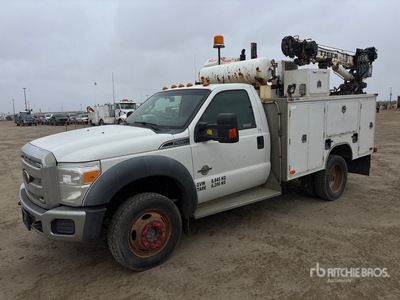 2012 Ford F-550 XLT 4x4 Camion de service