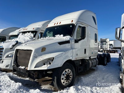 2019 Freightliner Cascadia 126 6x4 3- Achs Sattelzugmaschine mit Schlafkabine (Inoperable)